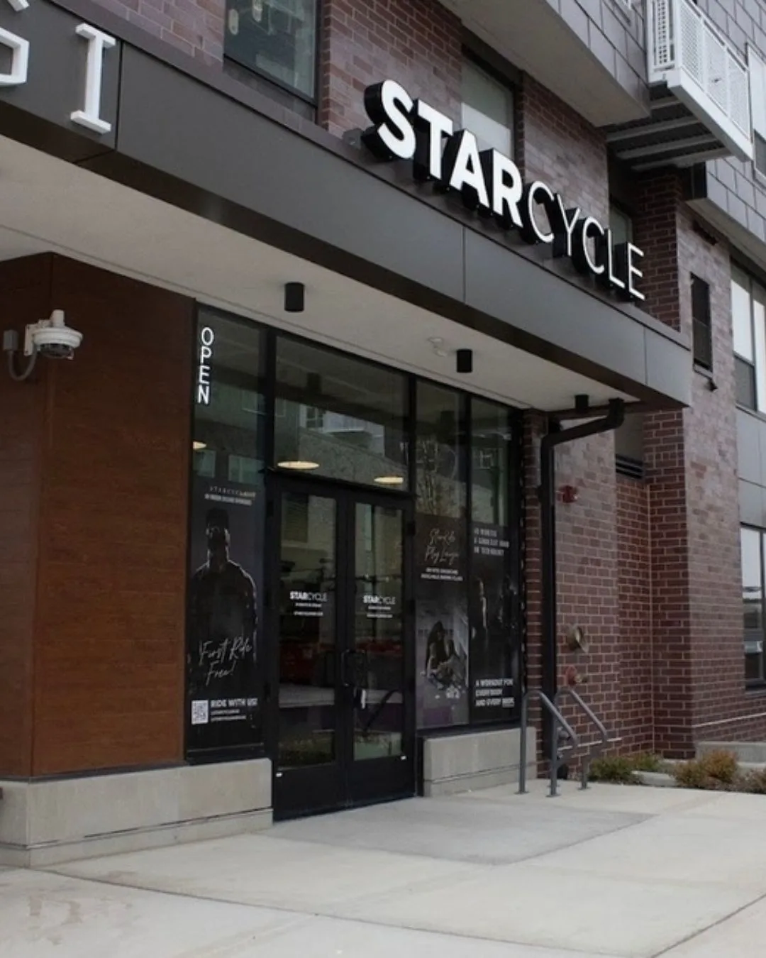 StarCycle Hopkins storefront