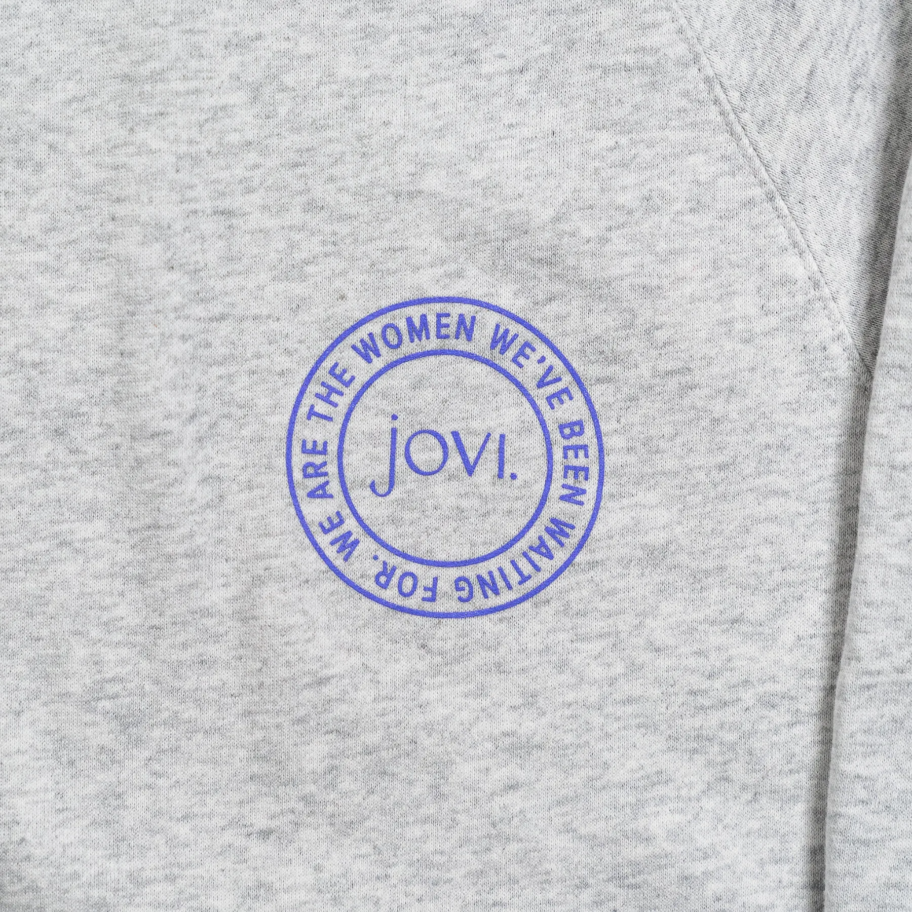 Daisy-check crewneck back with packaging